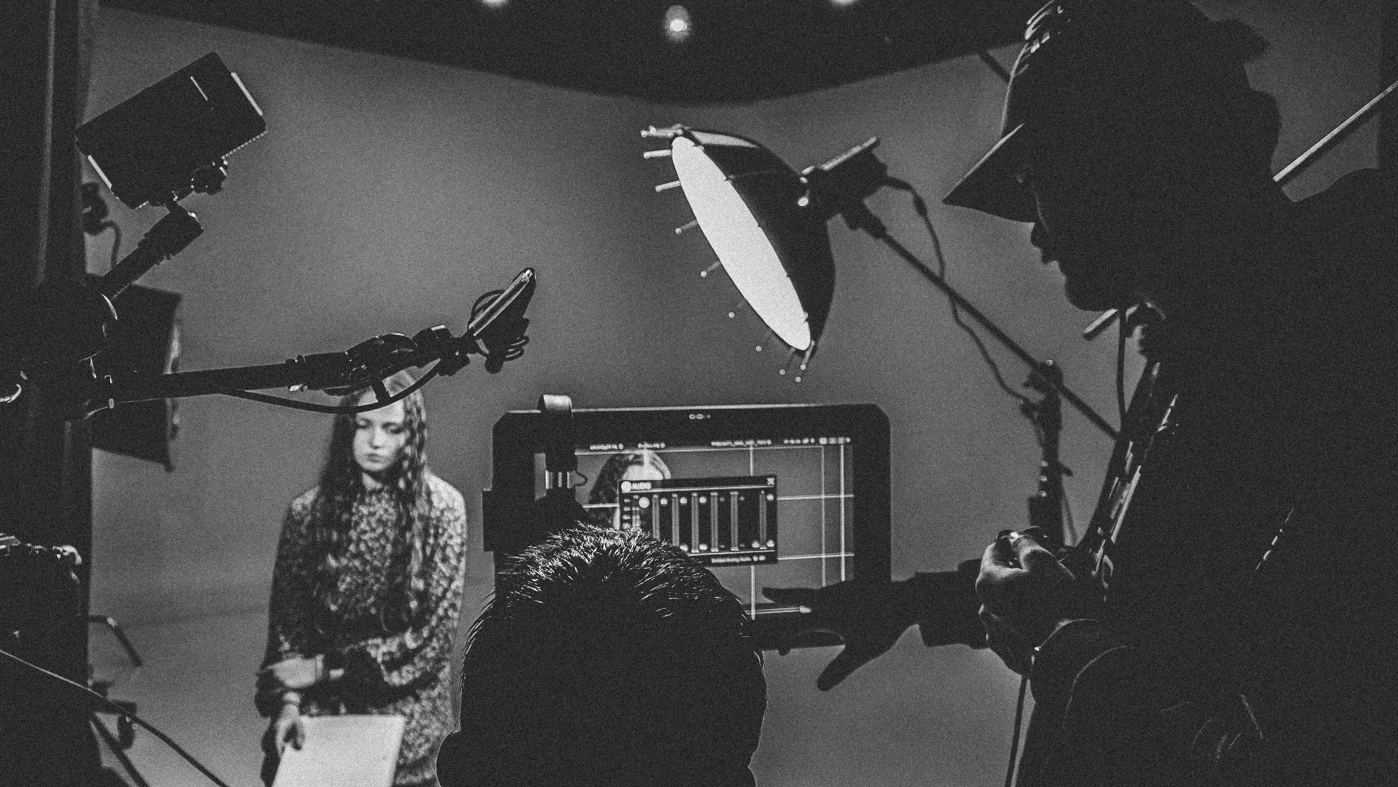 Behind the scenes production still 4