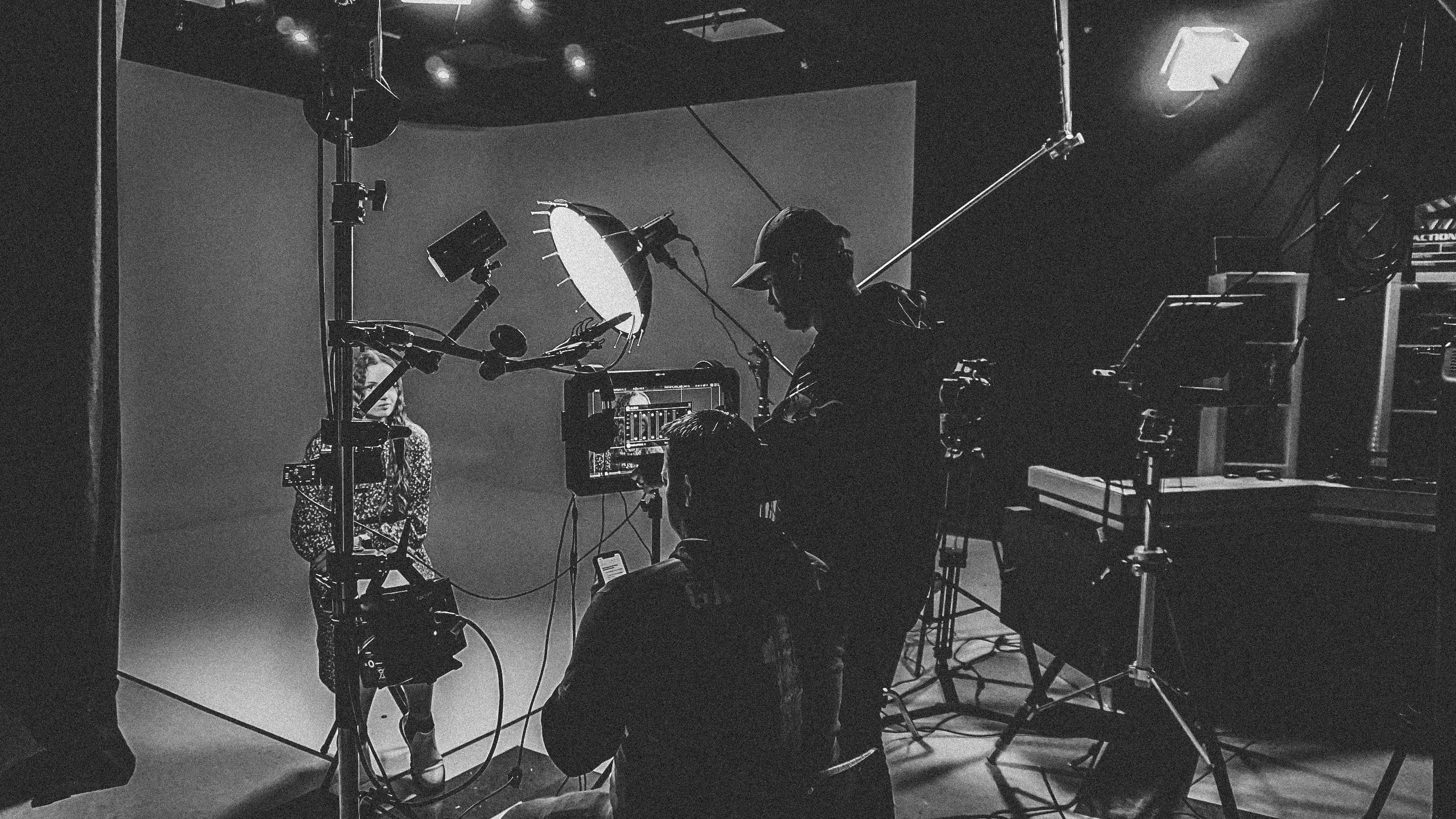 Behind the scenes production still 5